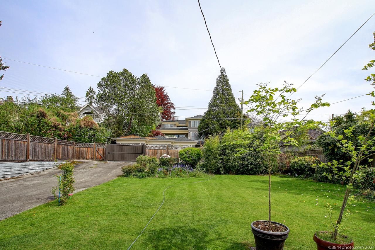 Listing Image 16