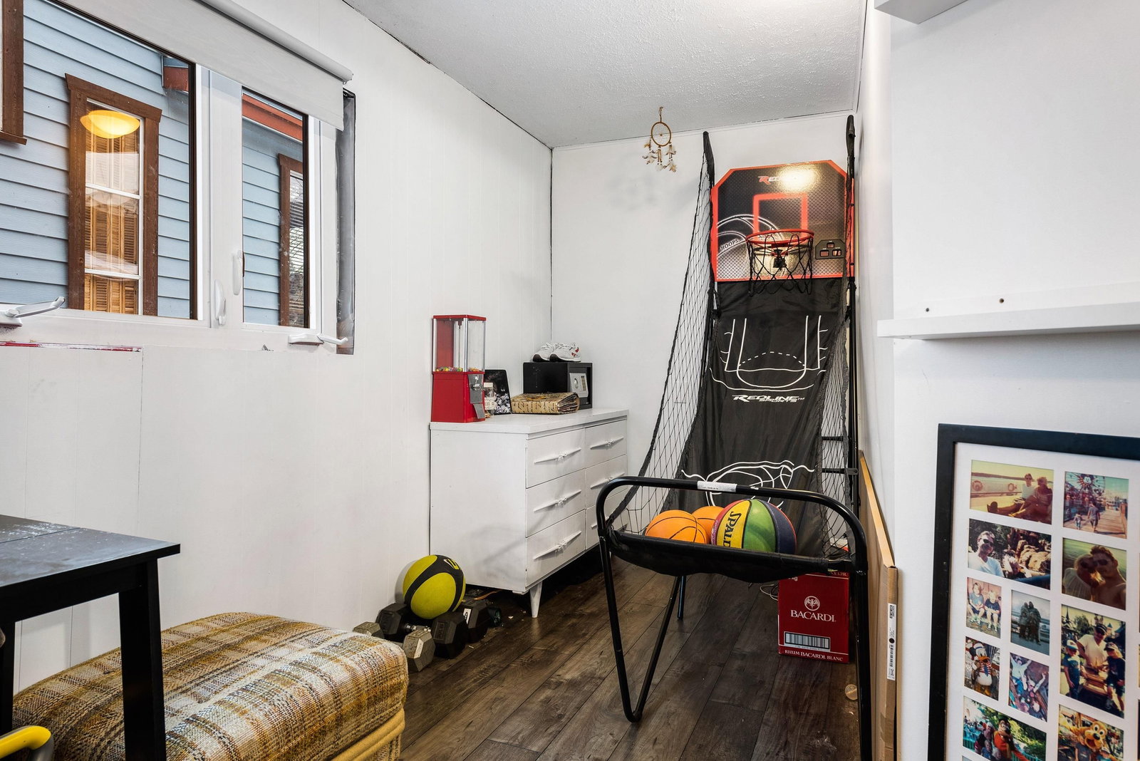 Listing Image 23
