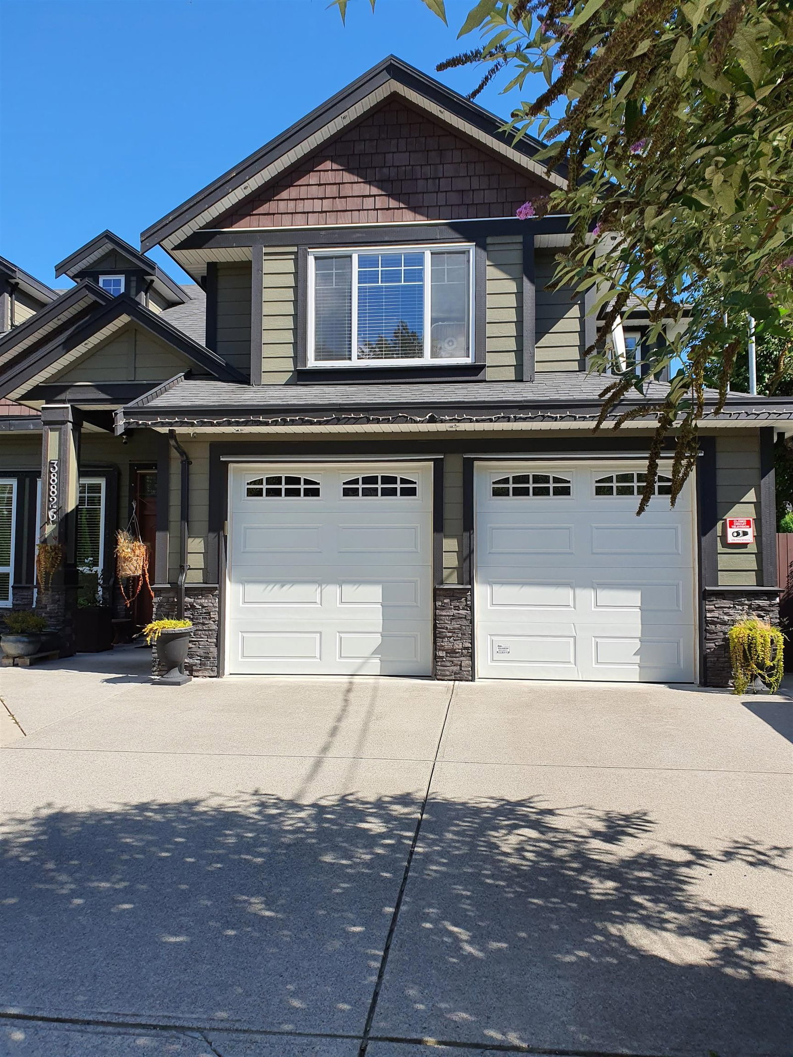 Listing Image 14