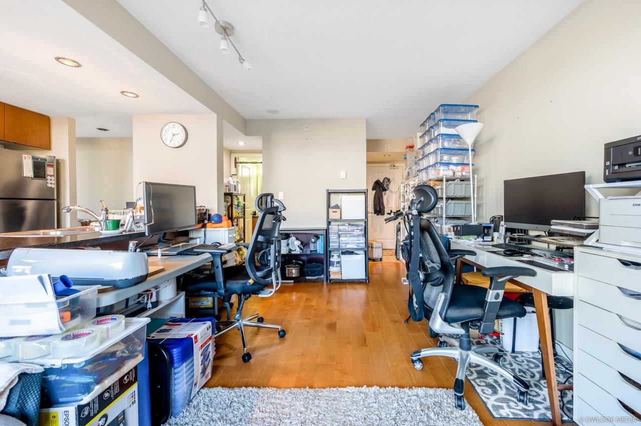 Listing Image 20