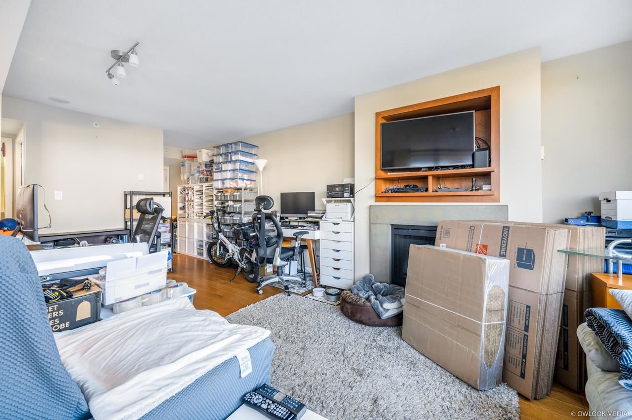 Listing Image 21