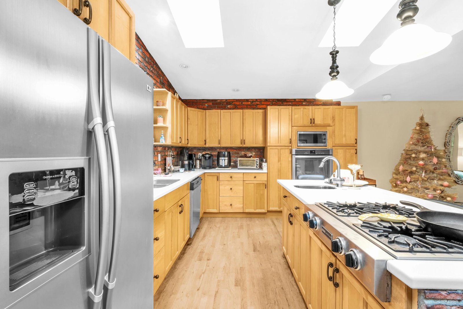 Listing Image 15