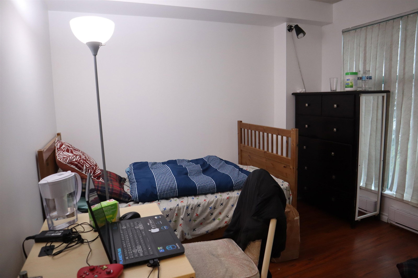 Listing Image 8