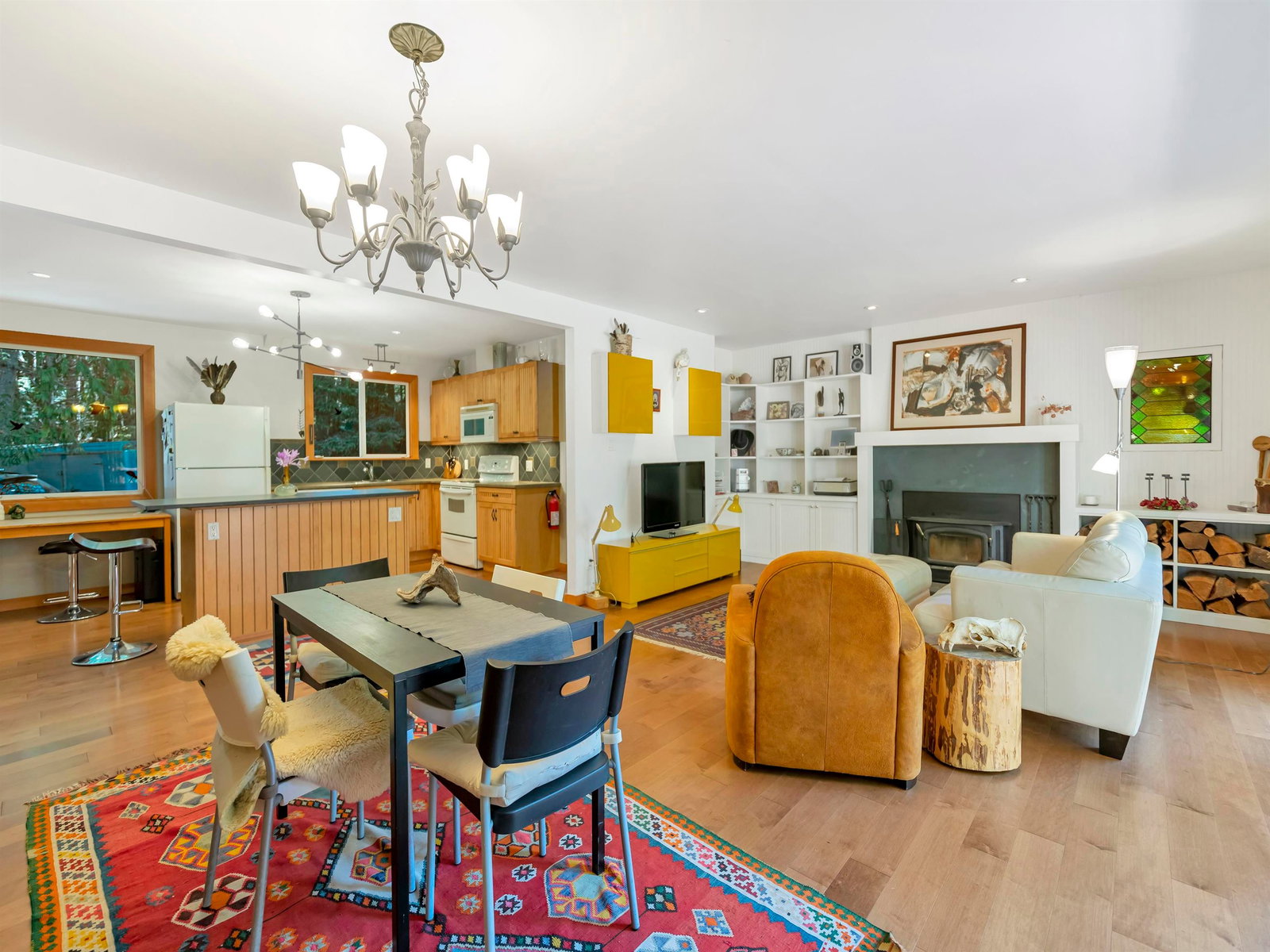 Listing Image 11