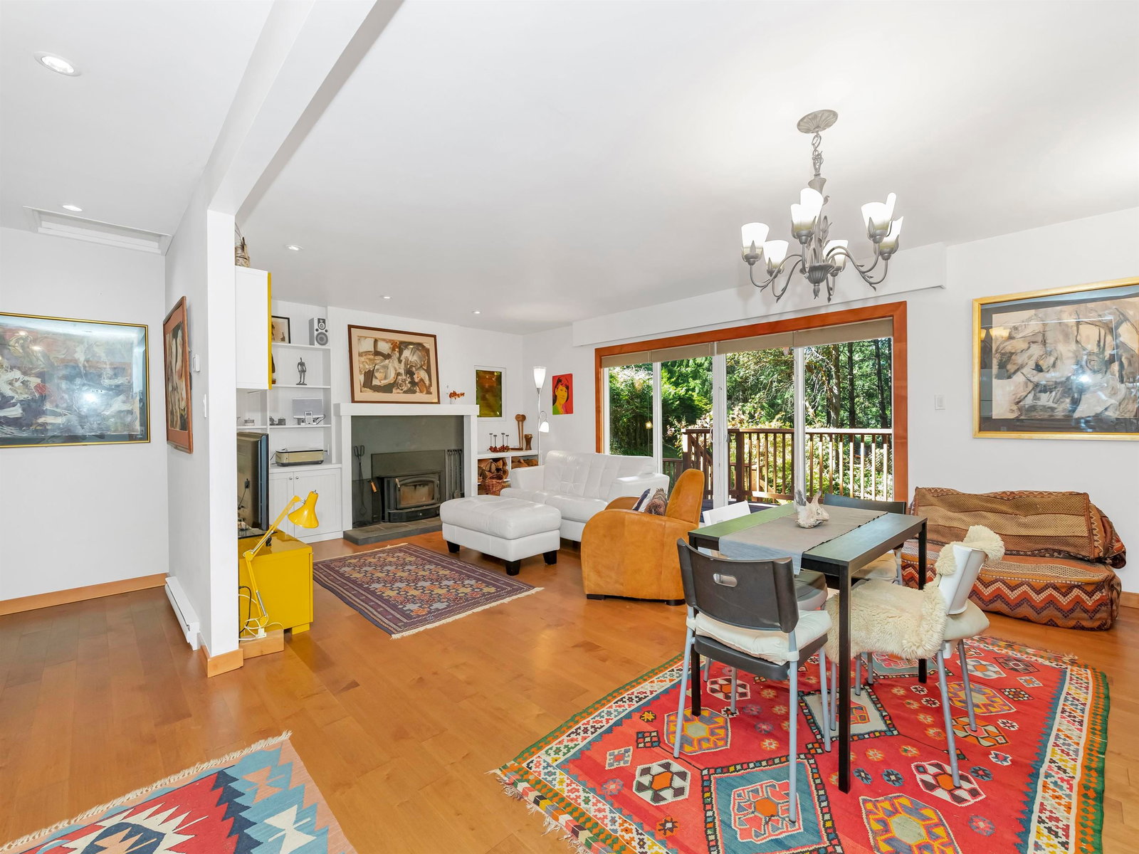 Listing Image 6