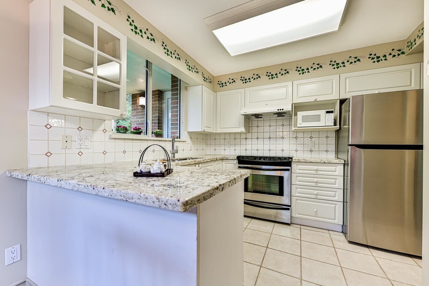 Listing Image 15