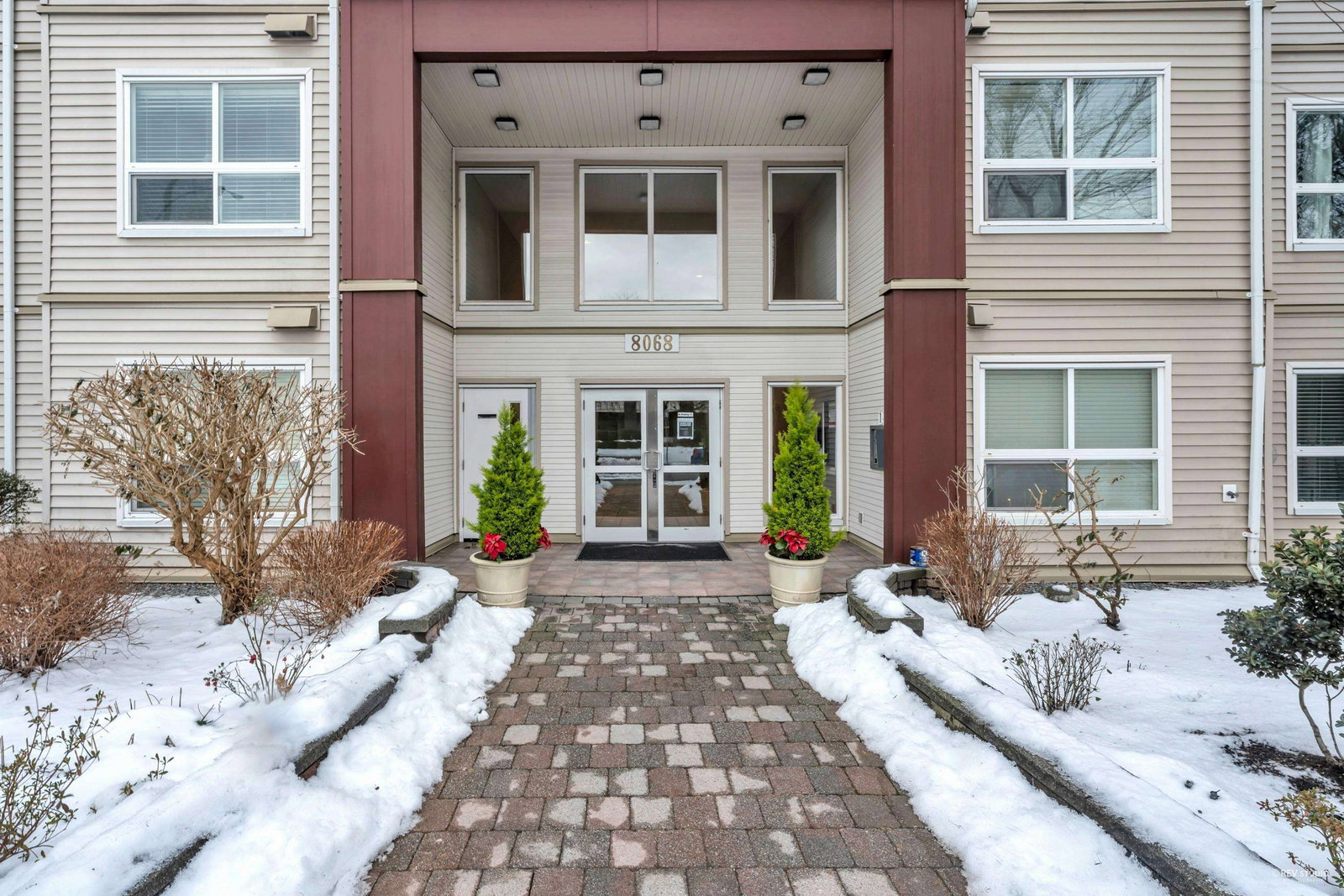 Listing Image 16