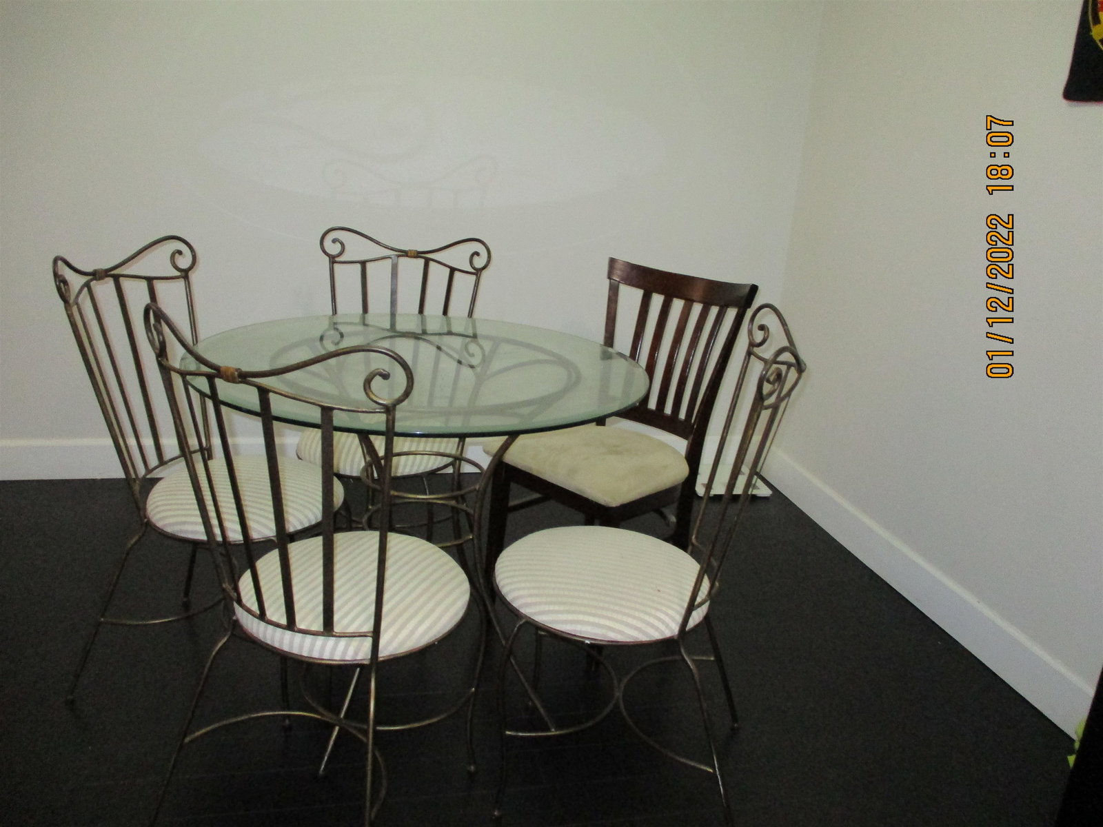 Listing photo 5