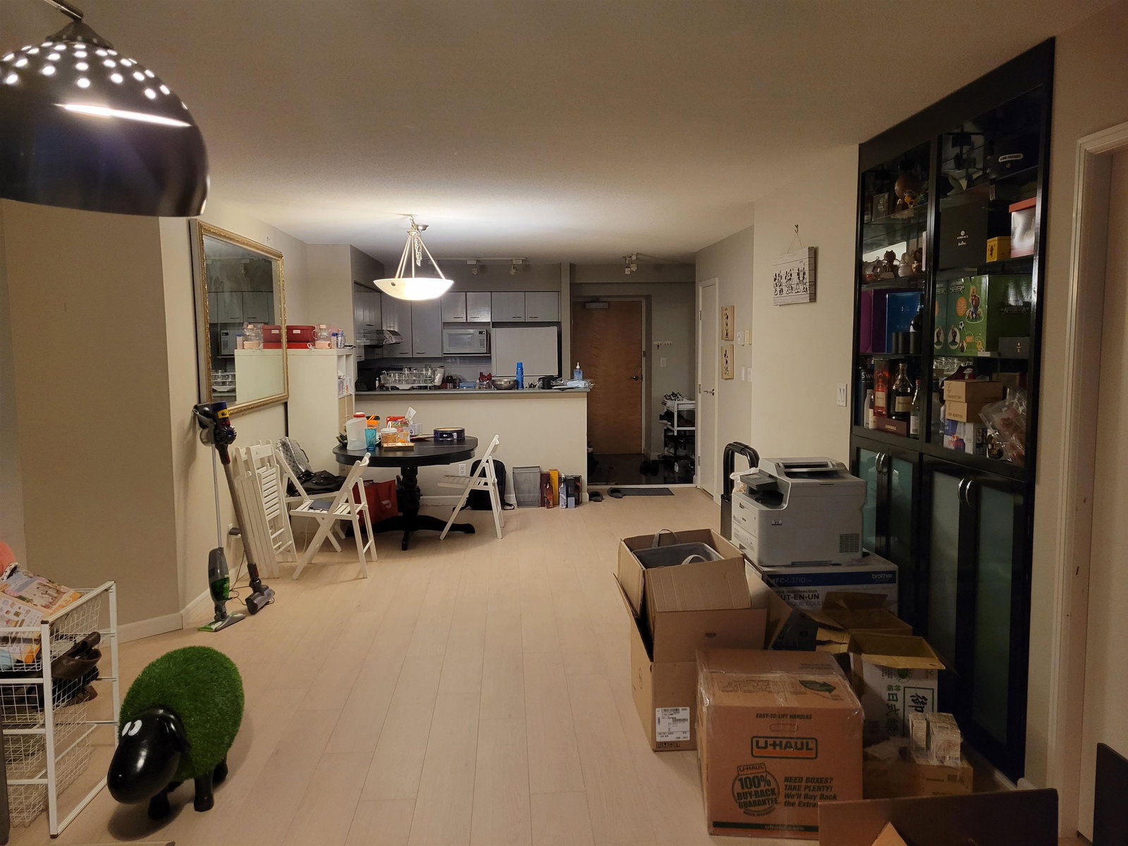 Listing Image 8