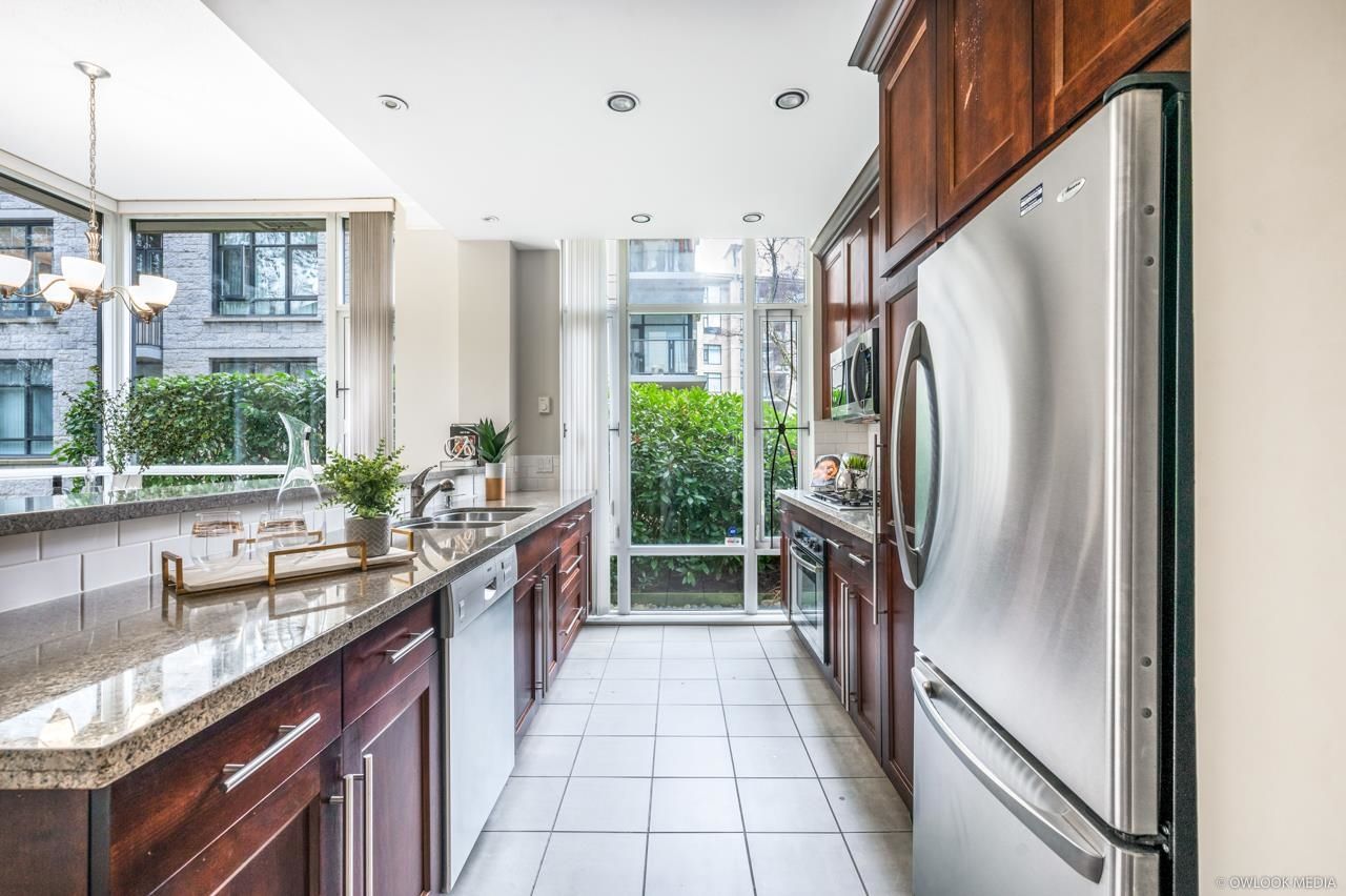 Listing Image 11