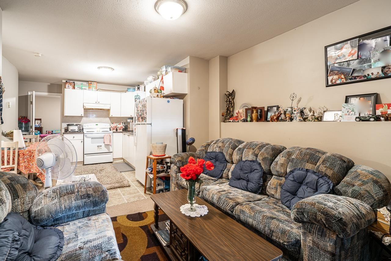 Listing Image 23