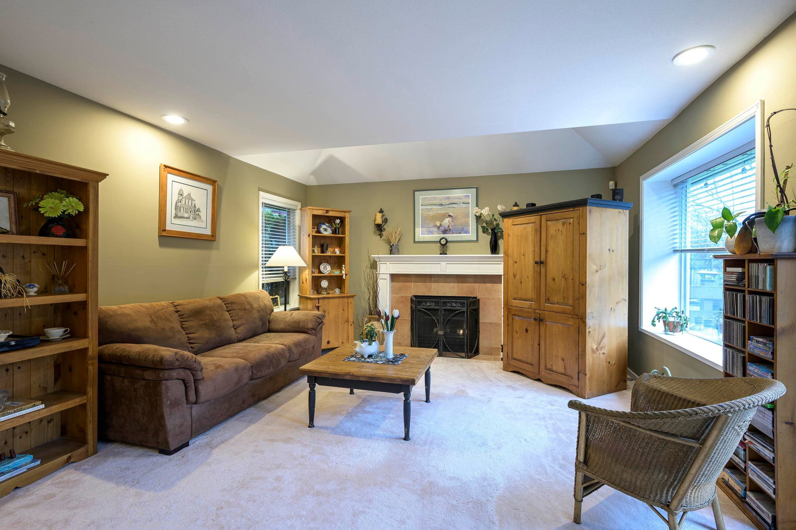 Listing Image 14