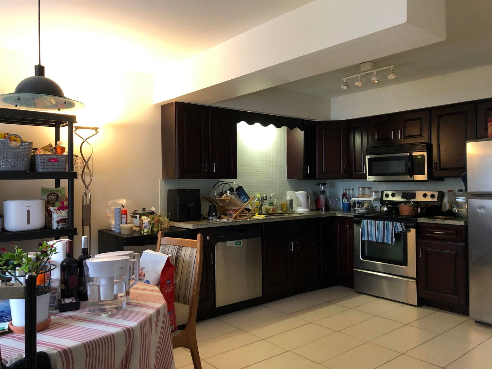 Listing Image 8