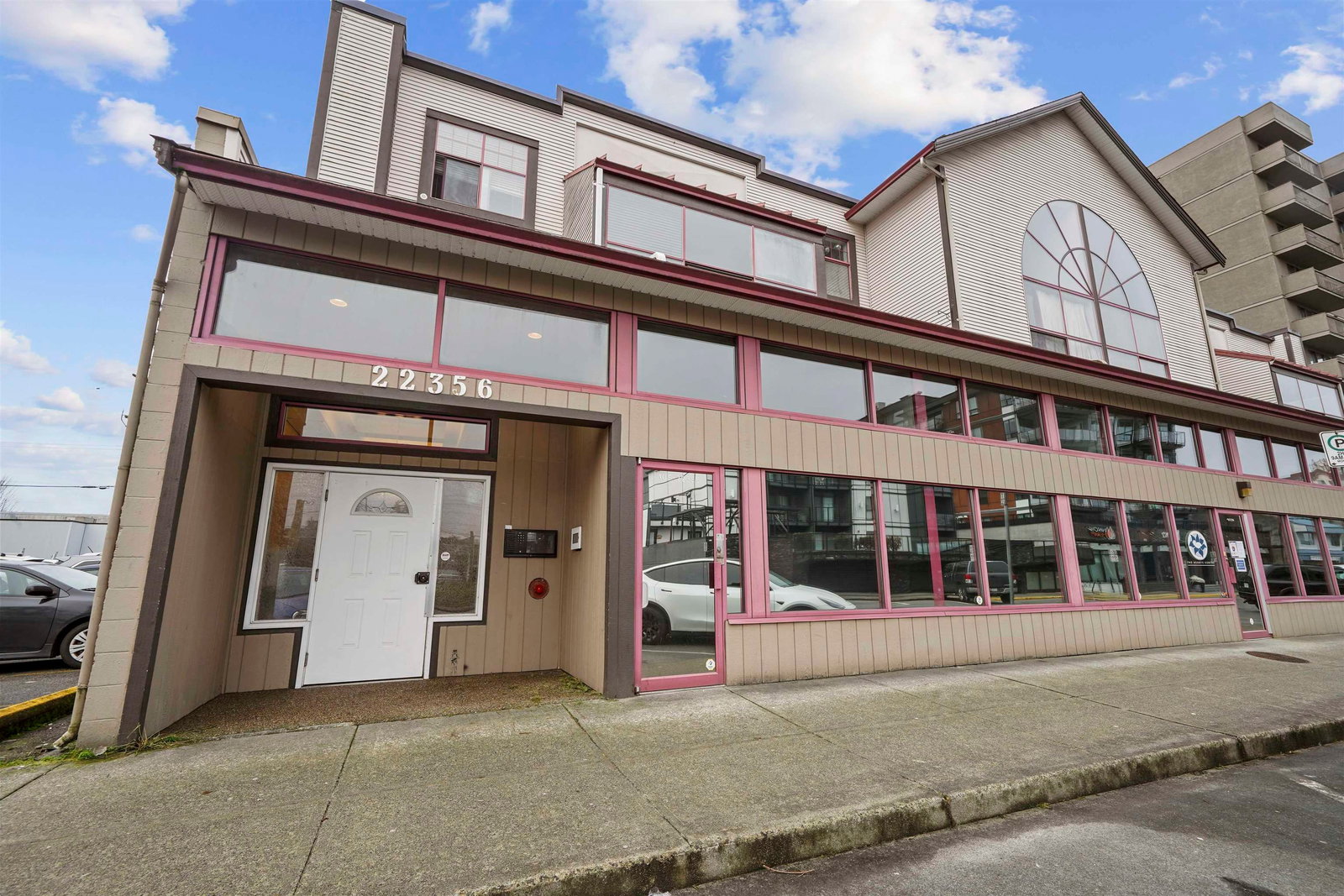 Listing Image 1