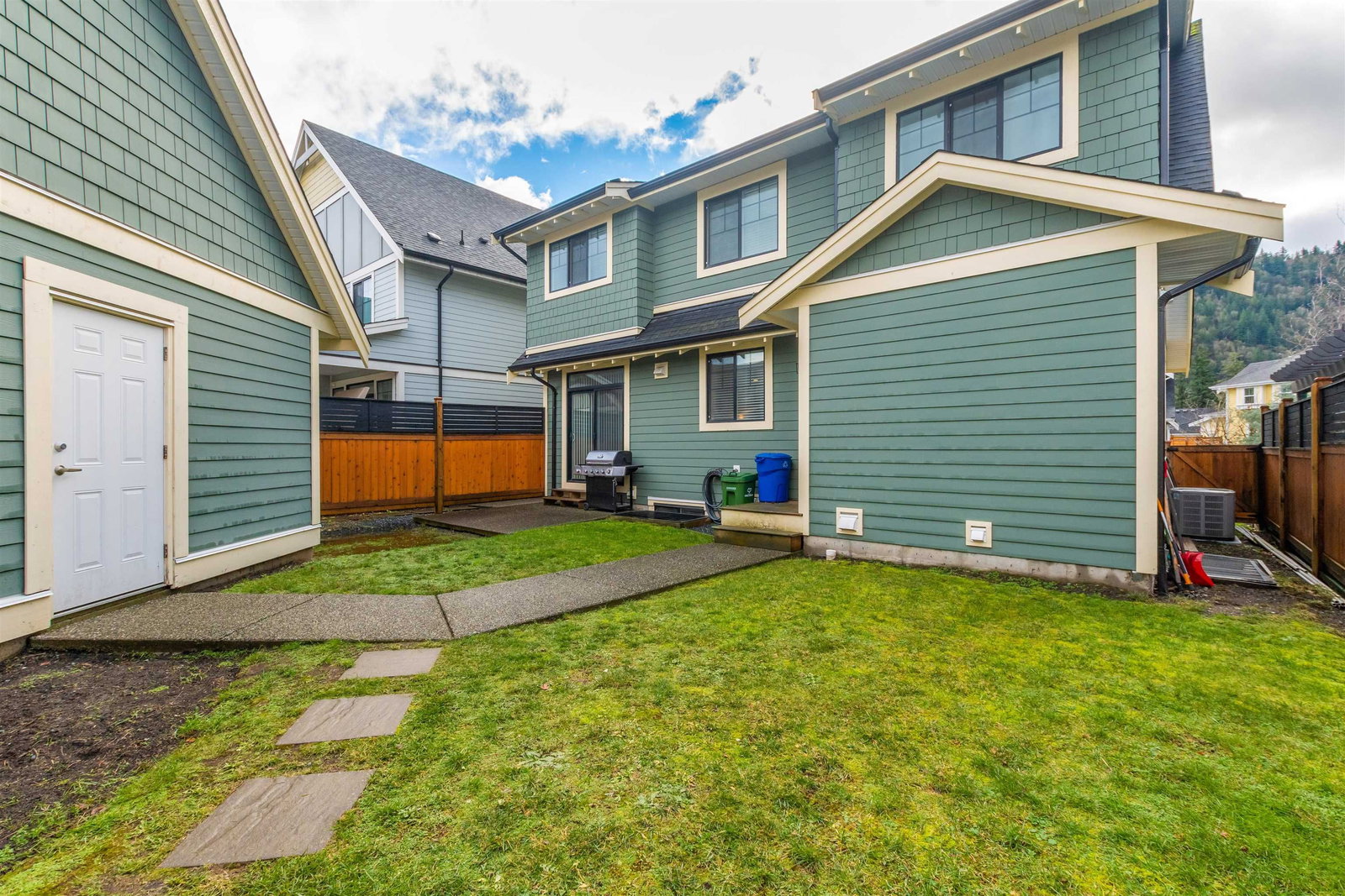 Listing Image 20