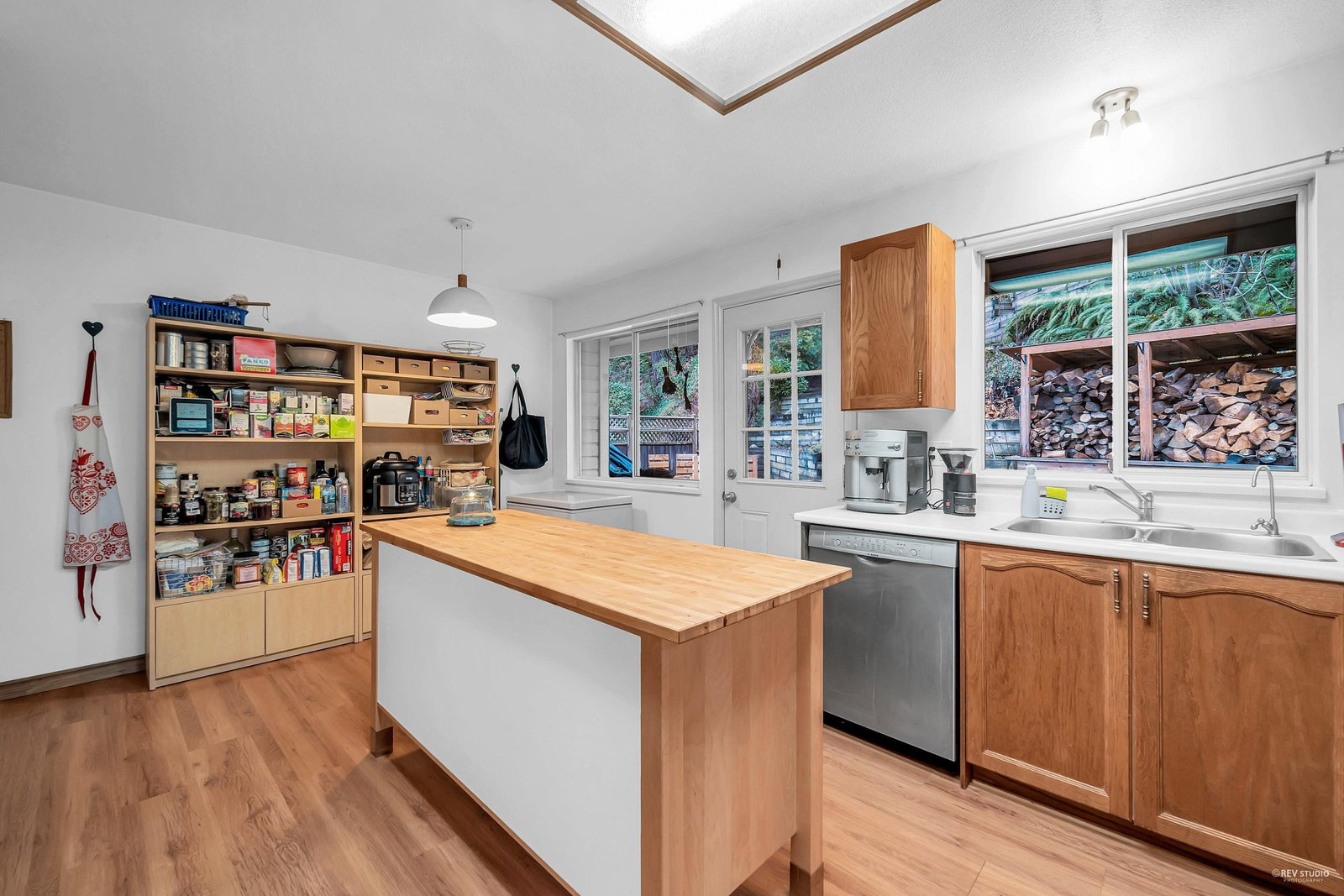 Listing Image 16