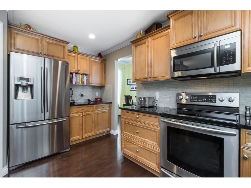 Listing Image 11