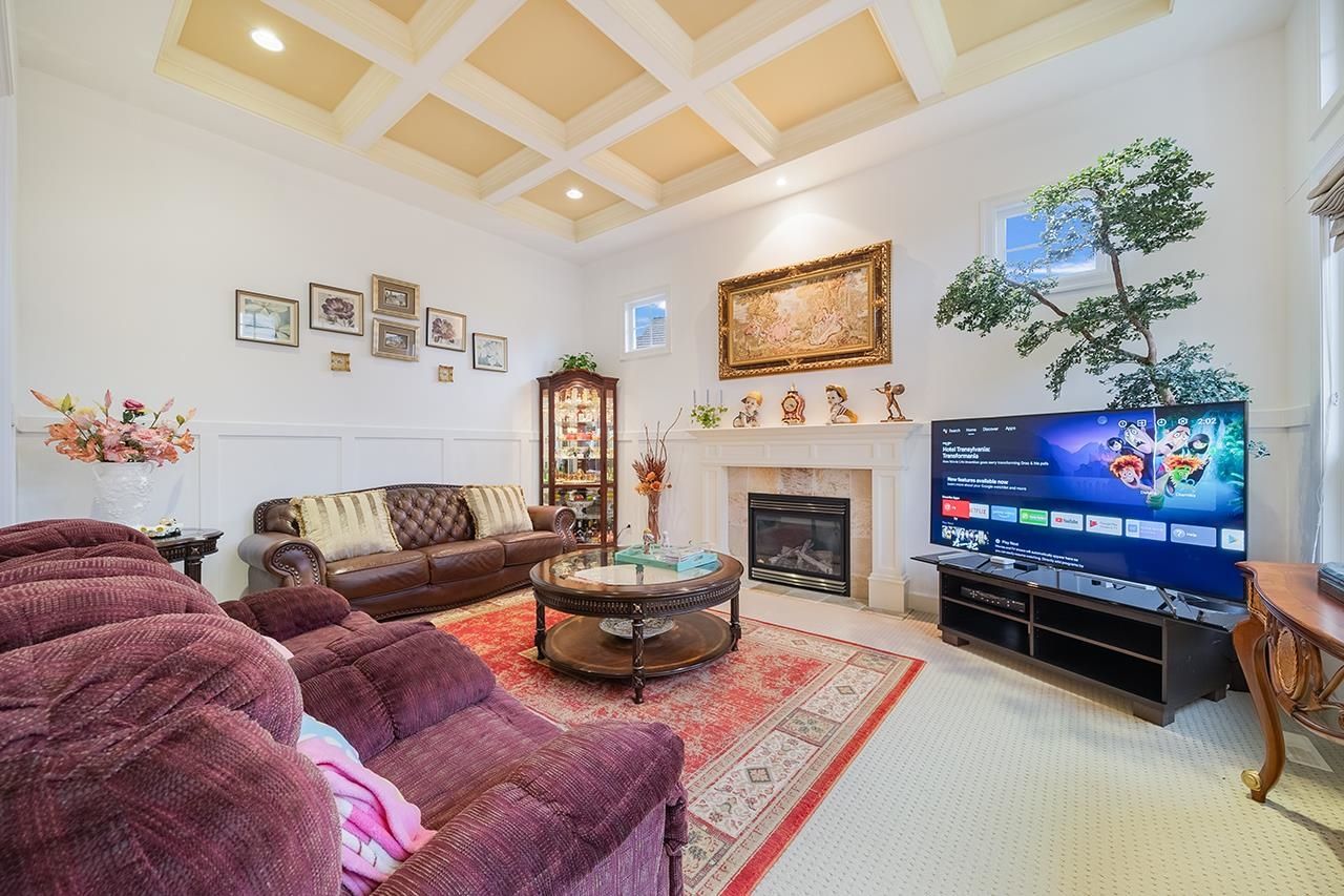 Listing Image 12
