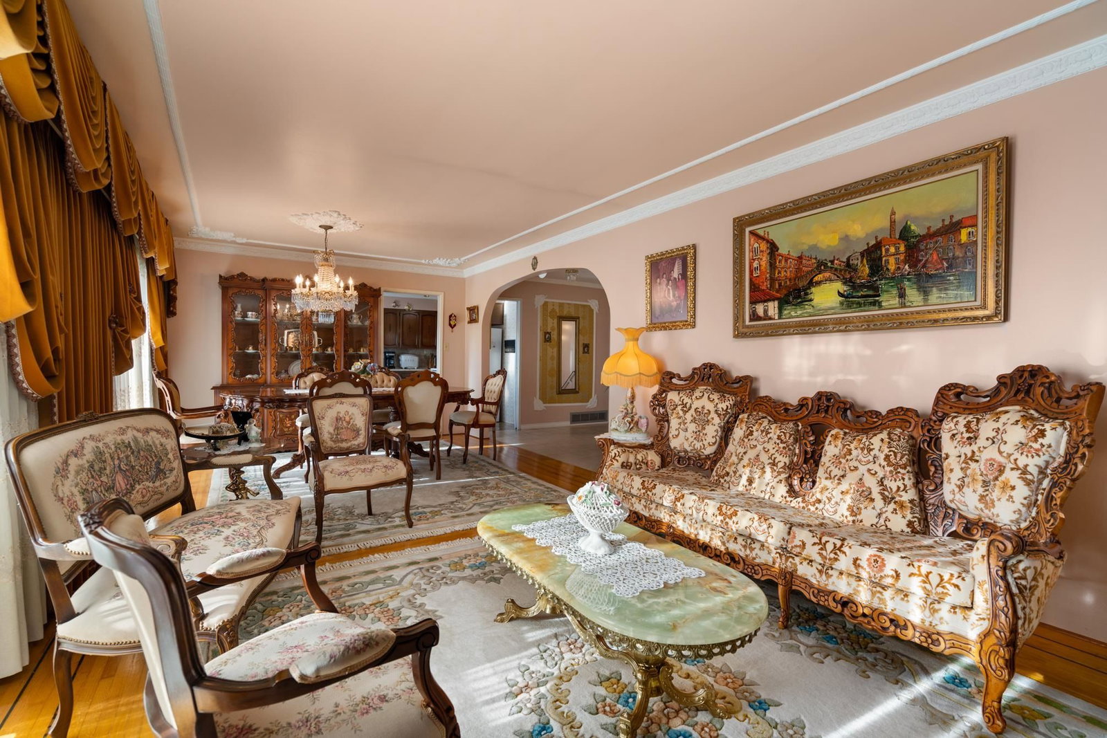 Listing Image 9