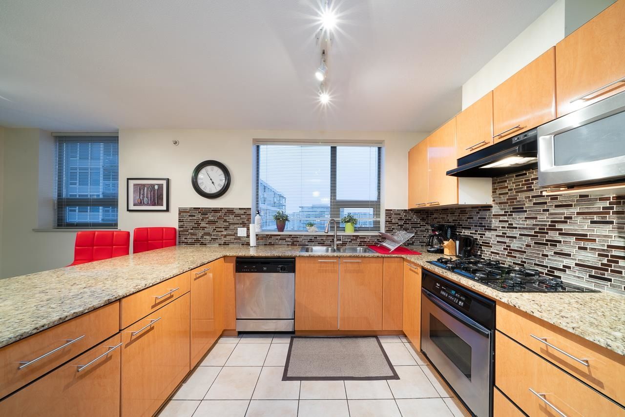 Listing Image 11