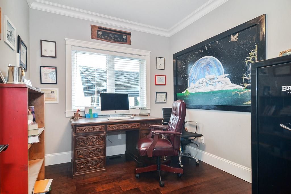 Listing Image 19
