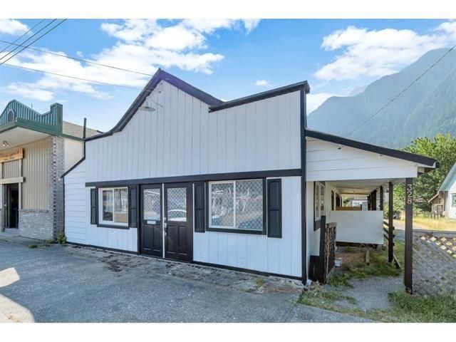 Listing Image 1