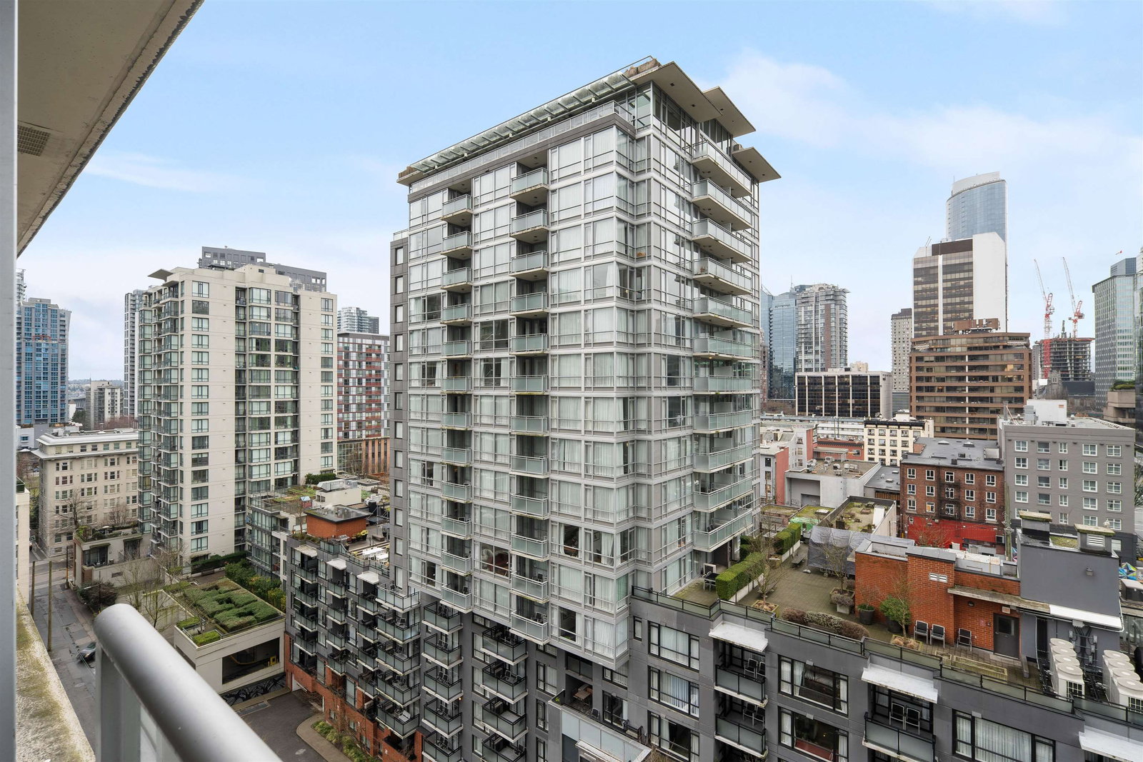 Listing Image 19
