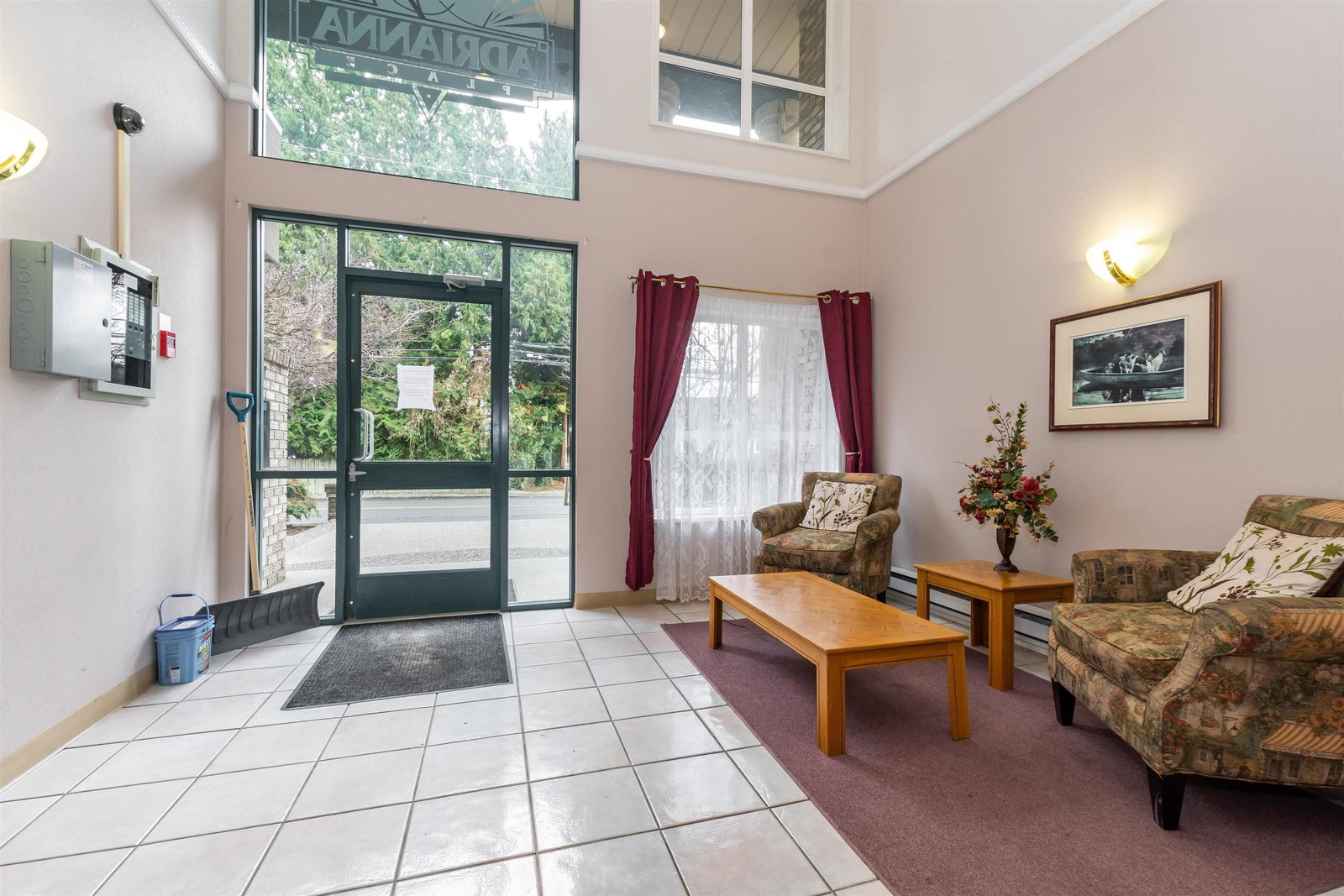 Listing Image 5