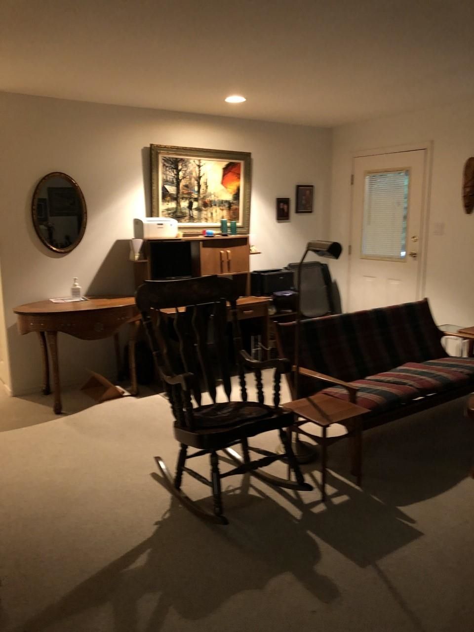 Listing Image 5