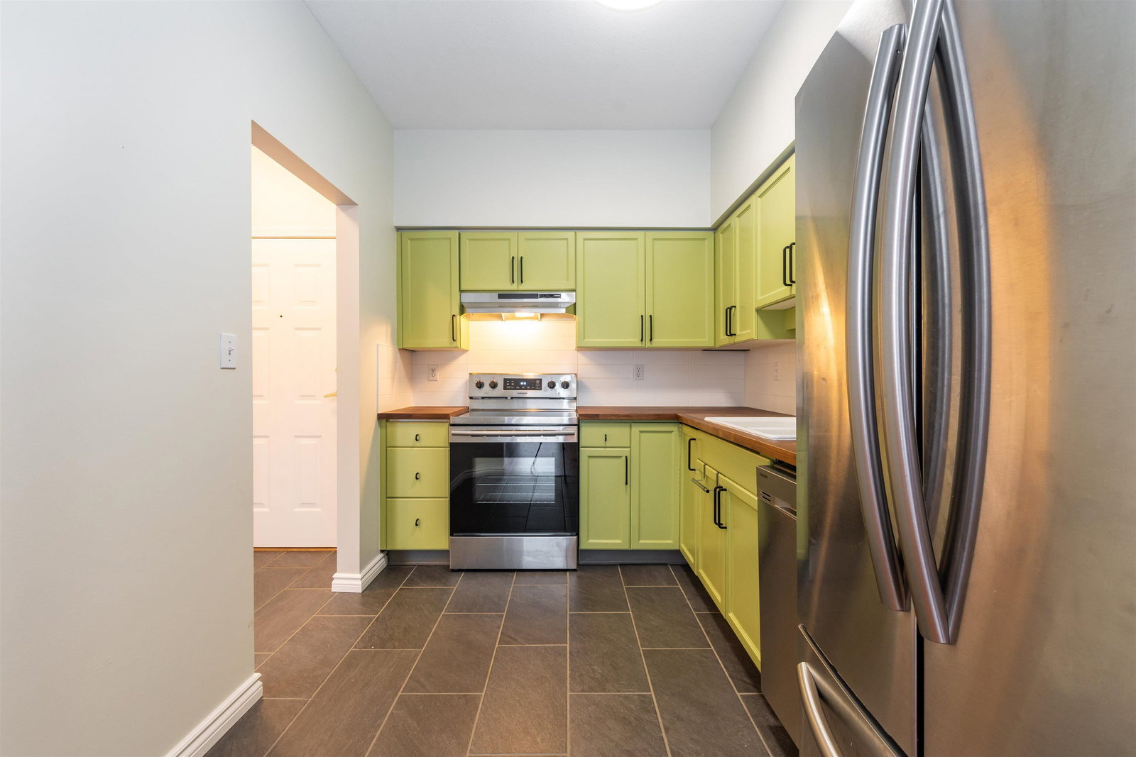Listing Image 13