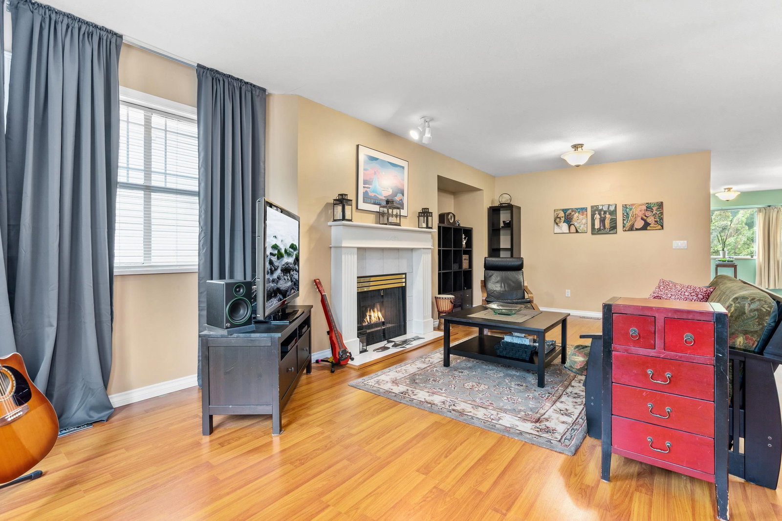 Listing Image 8