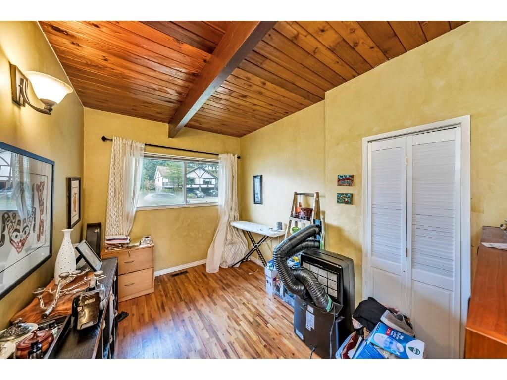 Listing Image 18