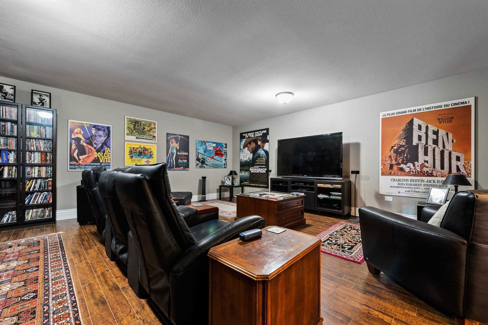 Listing Image 20