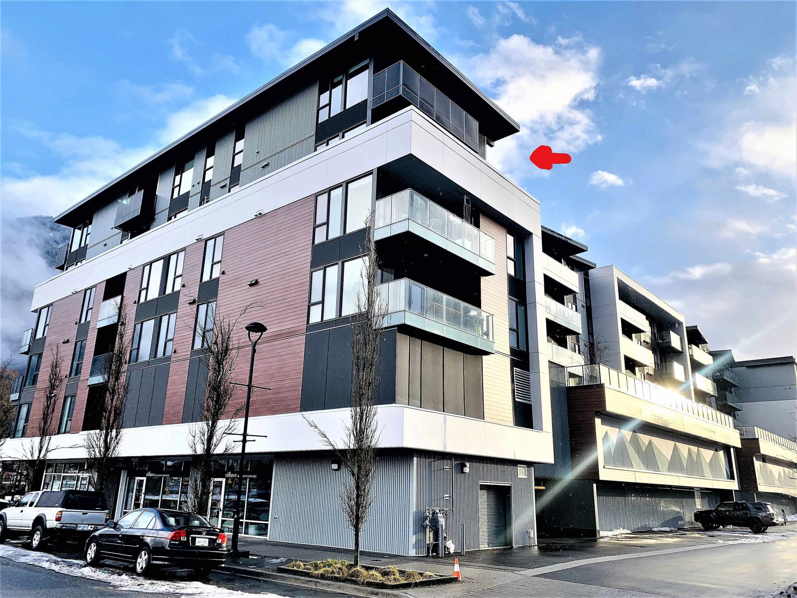 Listing Image 1