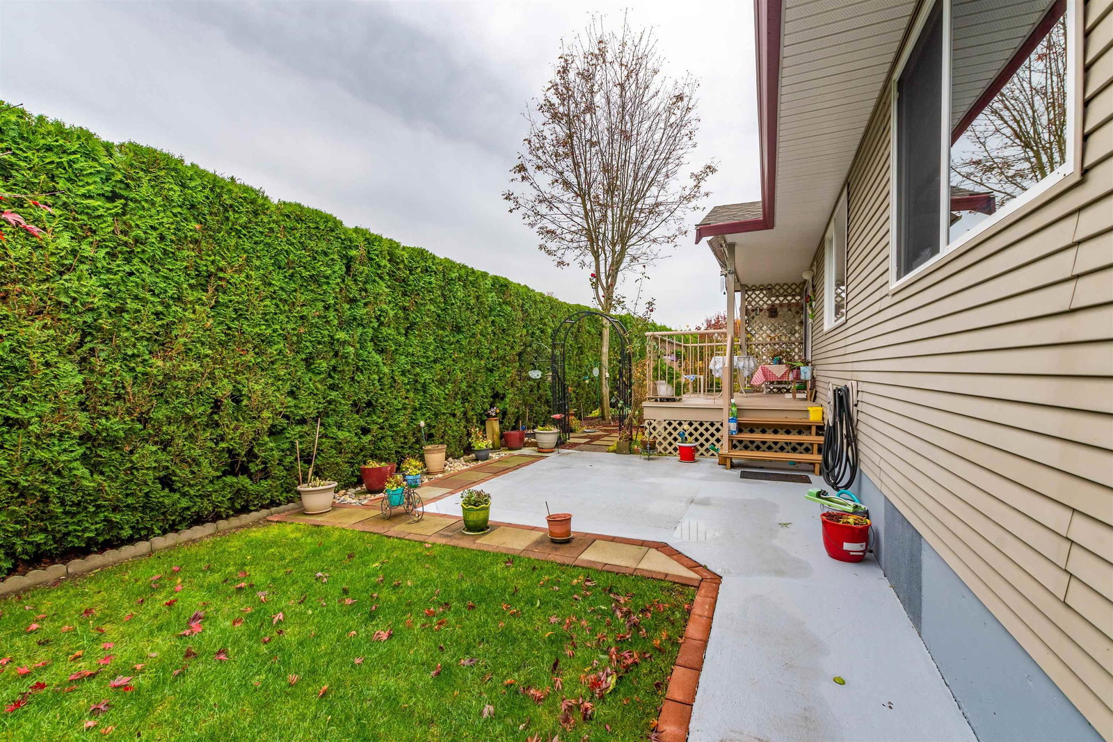 Listing Image 19