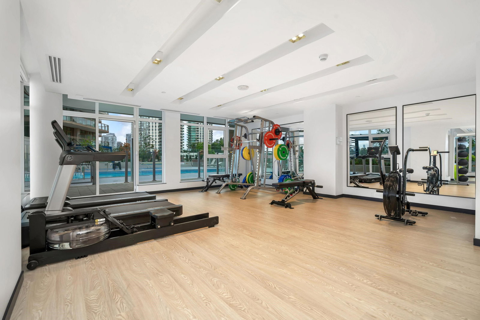 Listing Image 12