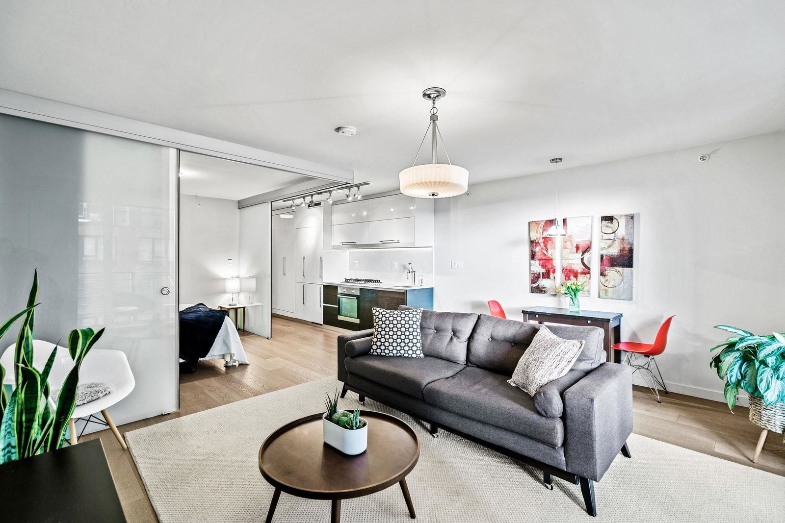 Listing Image 9