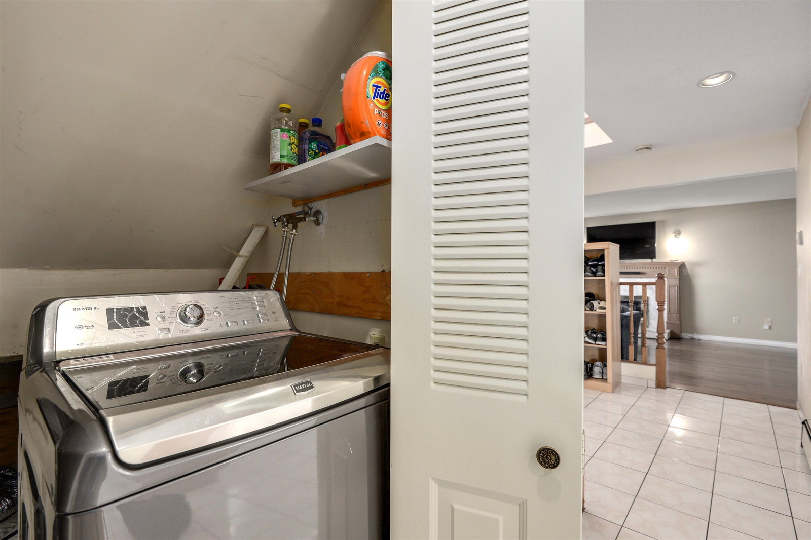 Listing Image 19
