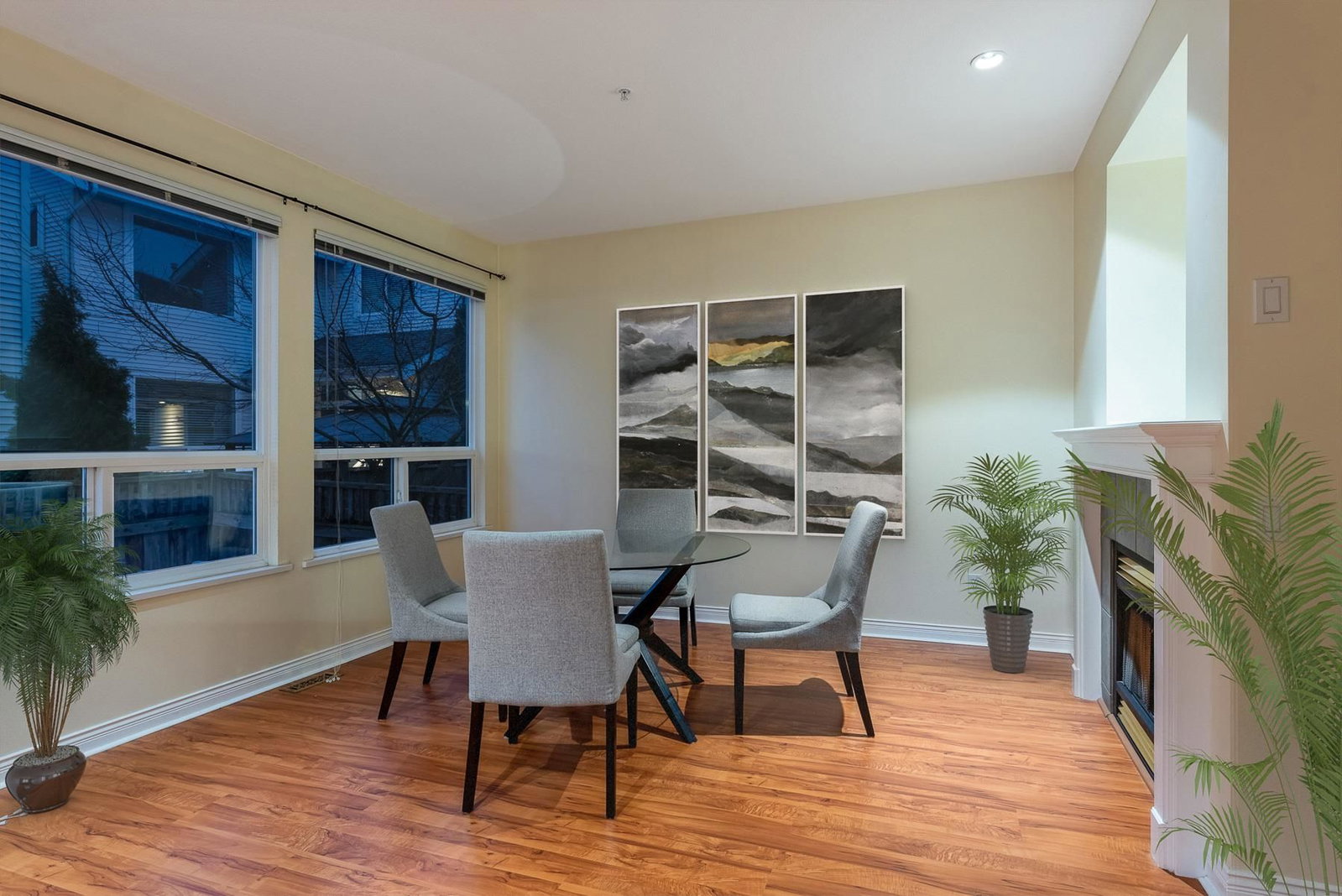 Listing Image 8