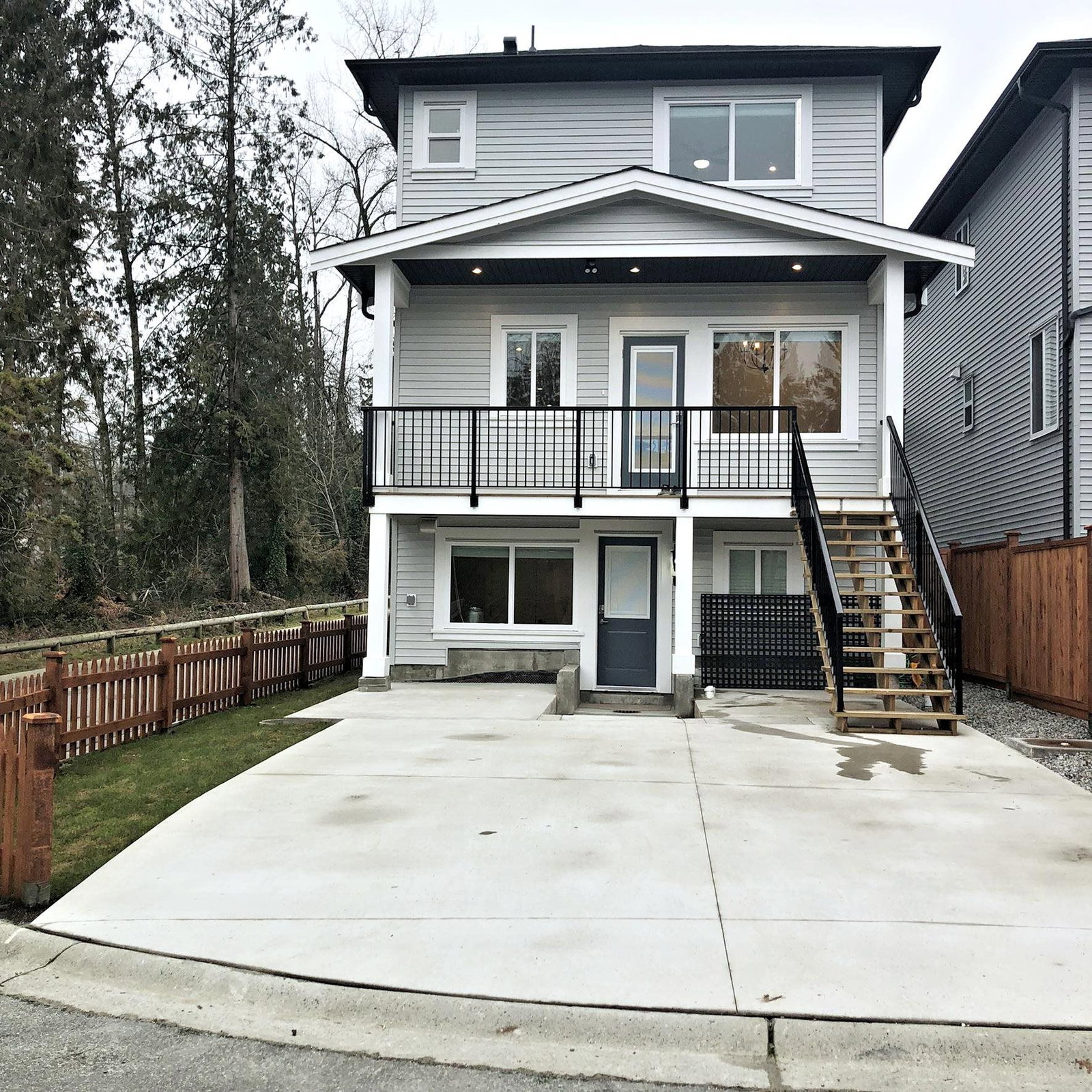 Listing Image 16