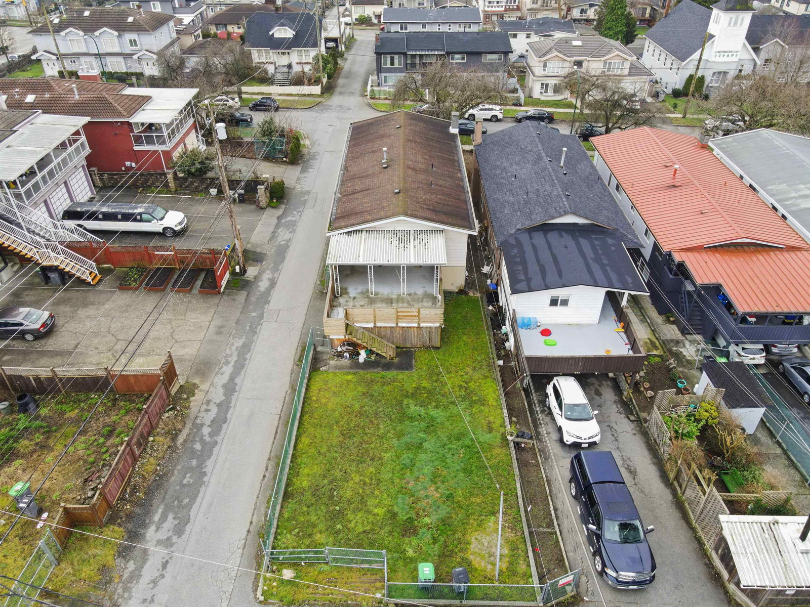 Listing Image 11
