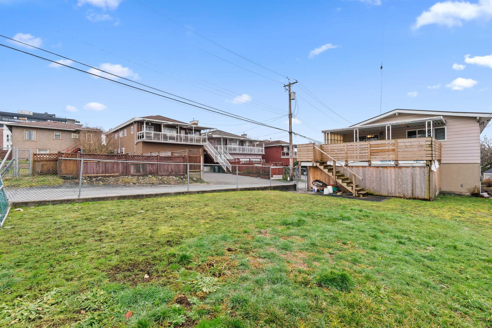 Listing Image 6