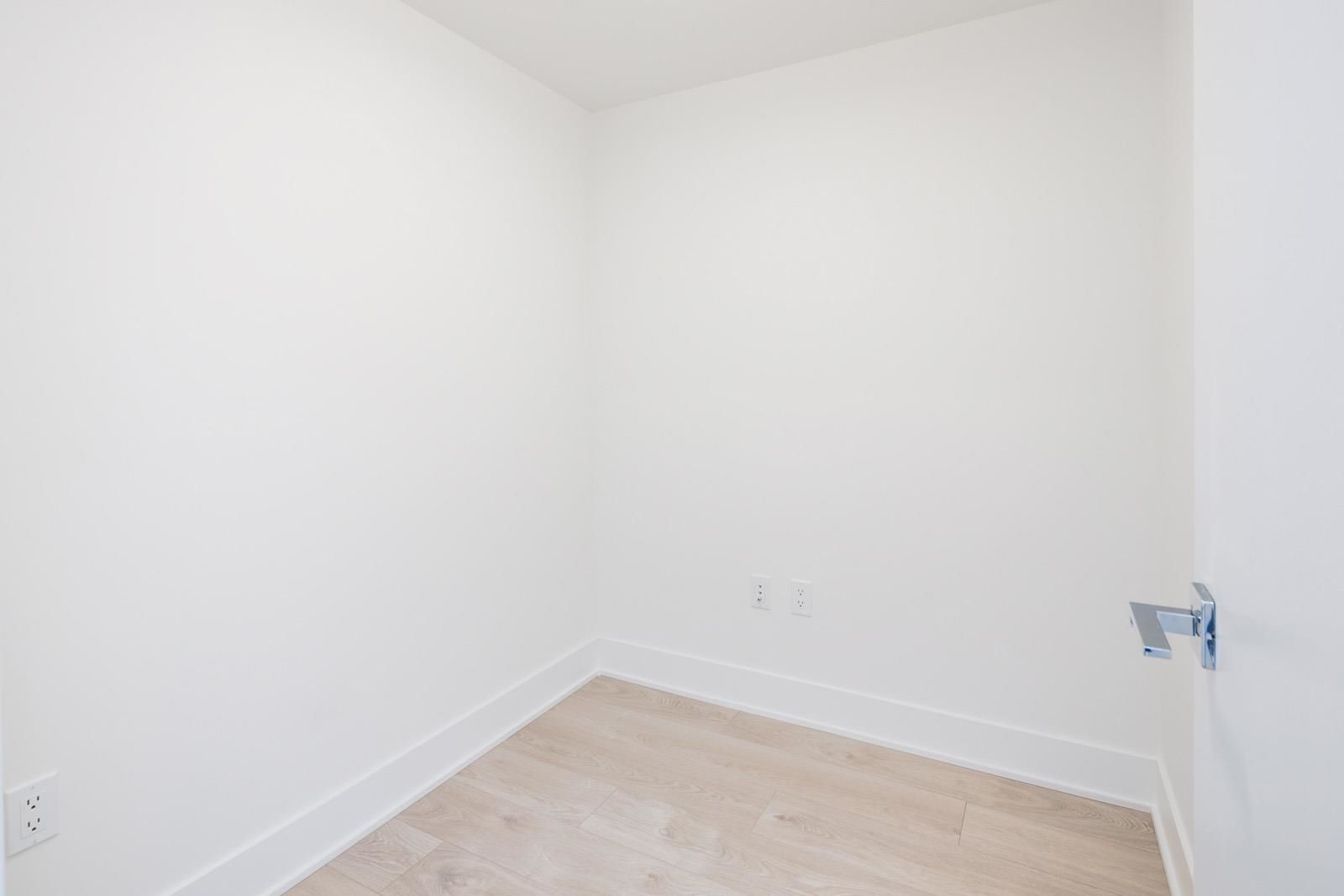 Listing Image 30