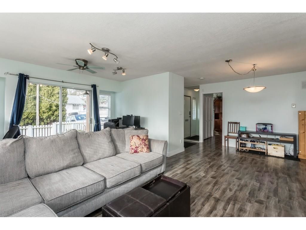 Listing Image 14
