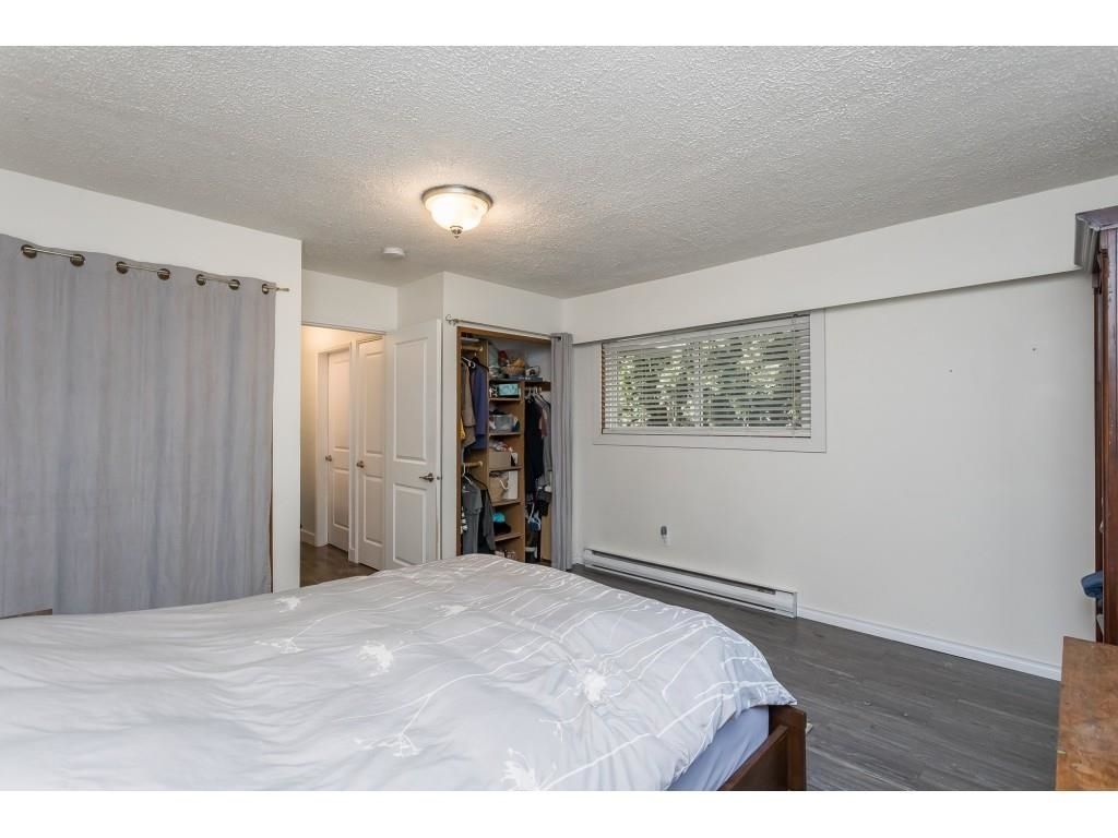Listing Image 24