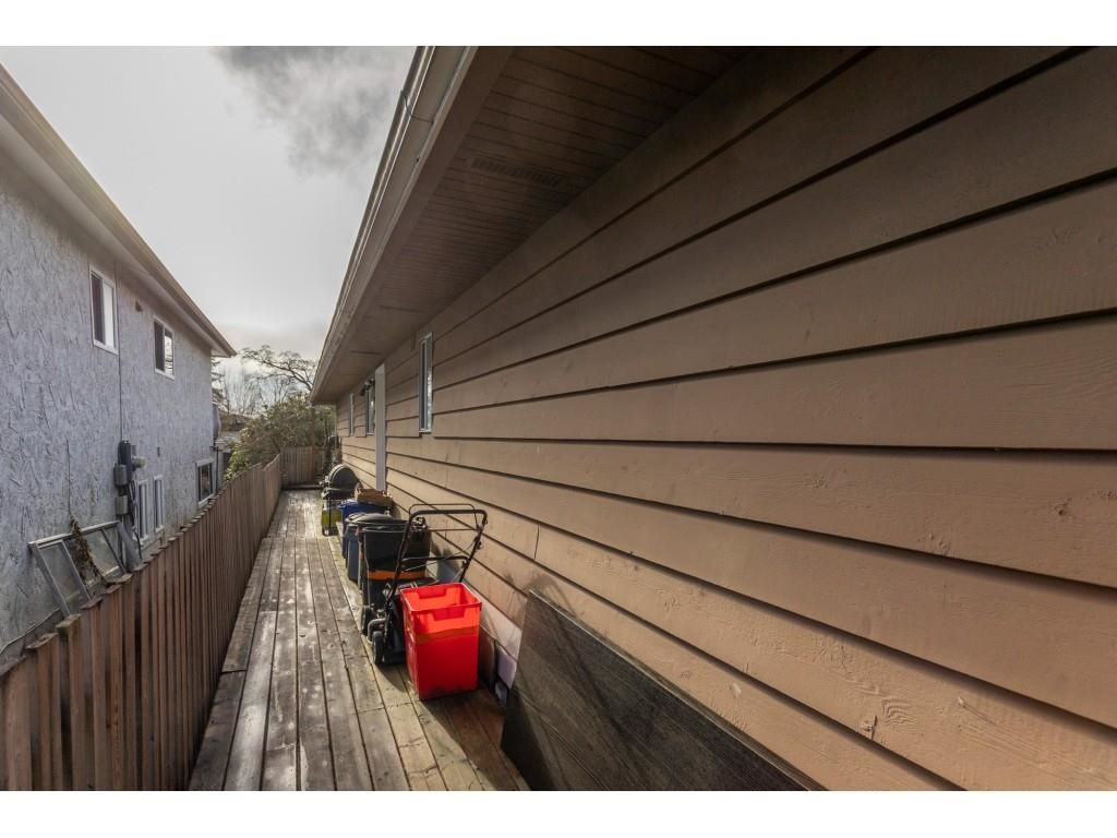 Listing Image 38