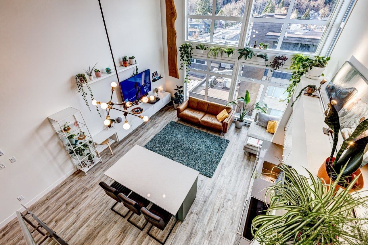 Listing Image 12
