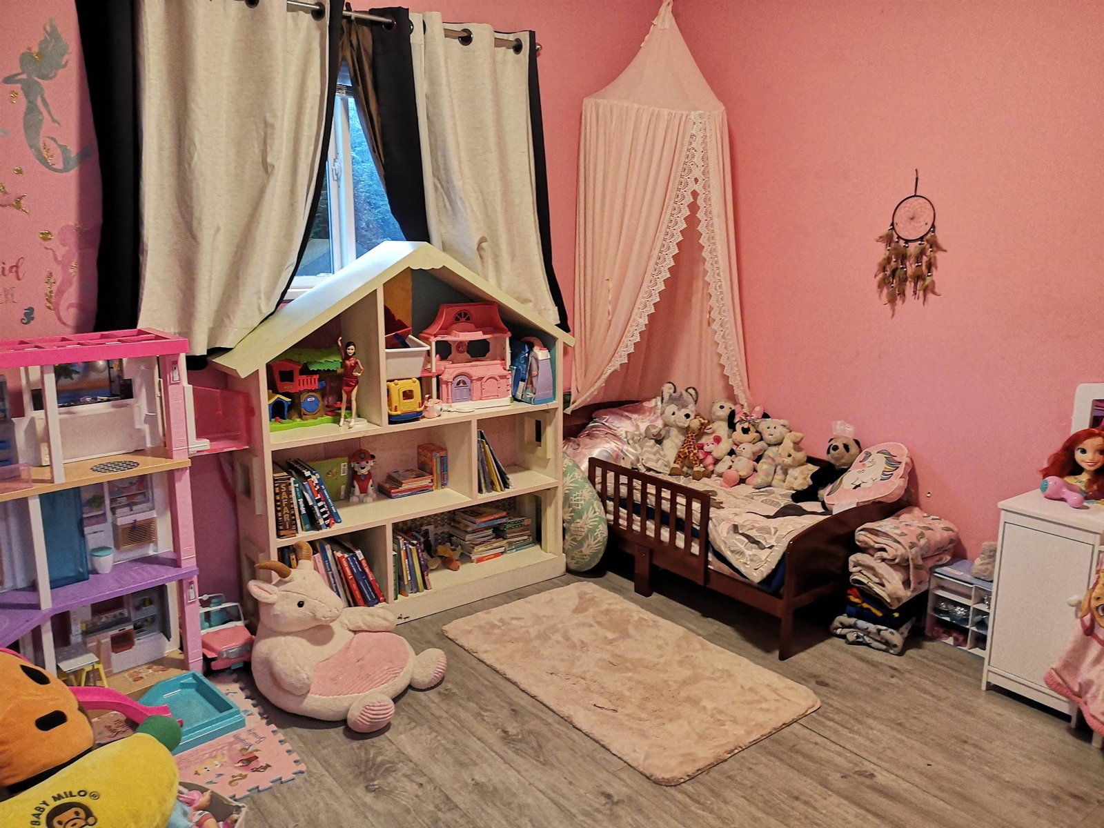 Listing Image 11