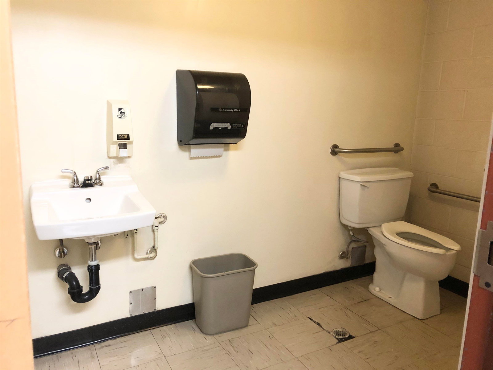 Listing Image 10