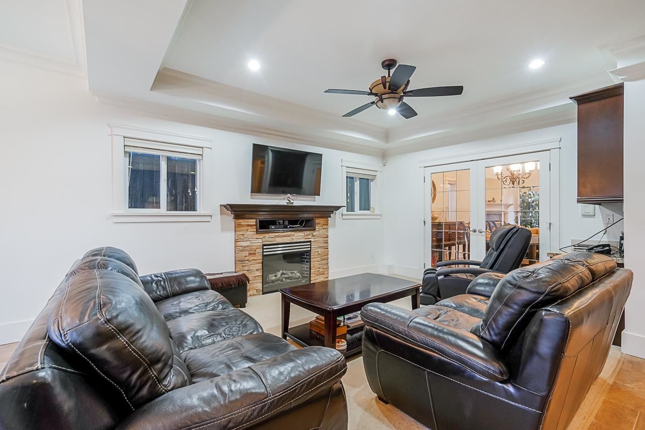 Listing Image 15